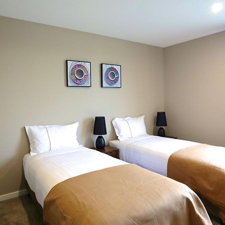Golden Sun Apartment -Two Bedrooms, Three Bedrooms Christchurch Ngoại thất bức ảnh