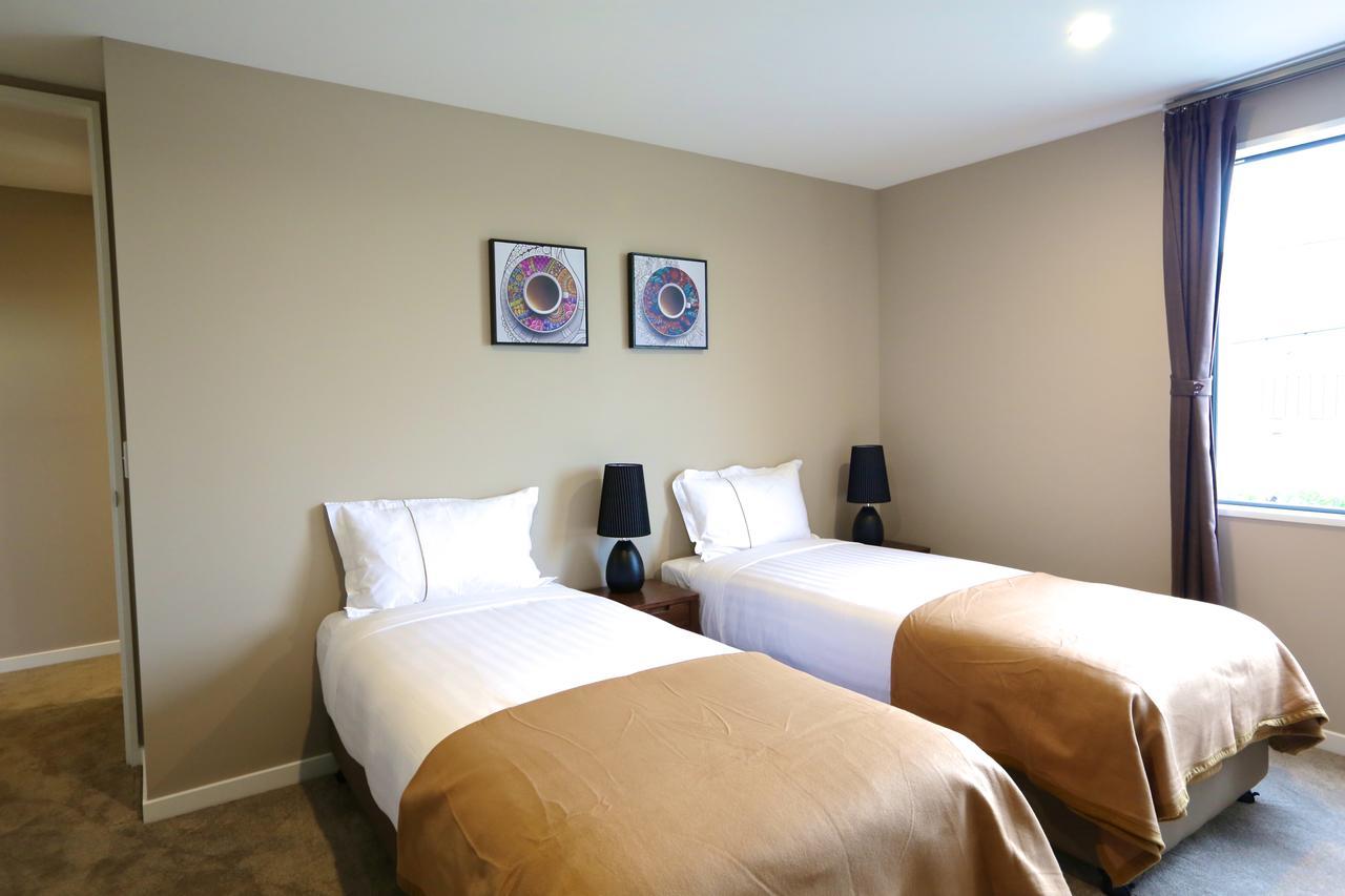 Golden Sun Apartment -Two Bedrooms, Three Bedrooms Christchurch Ngoại thất bức ảnh